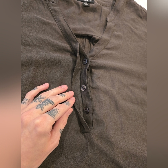 Torrid Womens Harper Georgette Straight Hem Blouse Charcoal and Black Size 0 - Picture 4 of 14